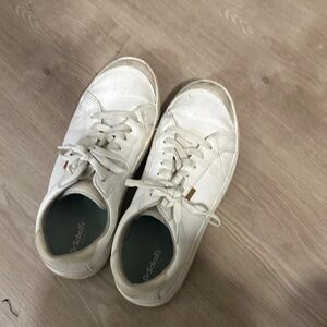 Dr. Scholl's White Casual Sneakers